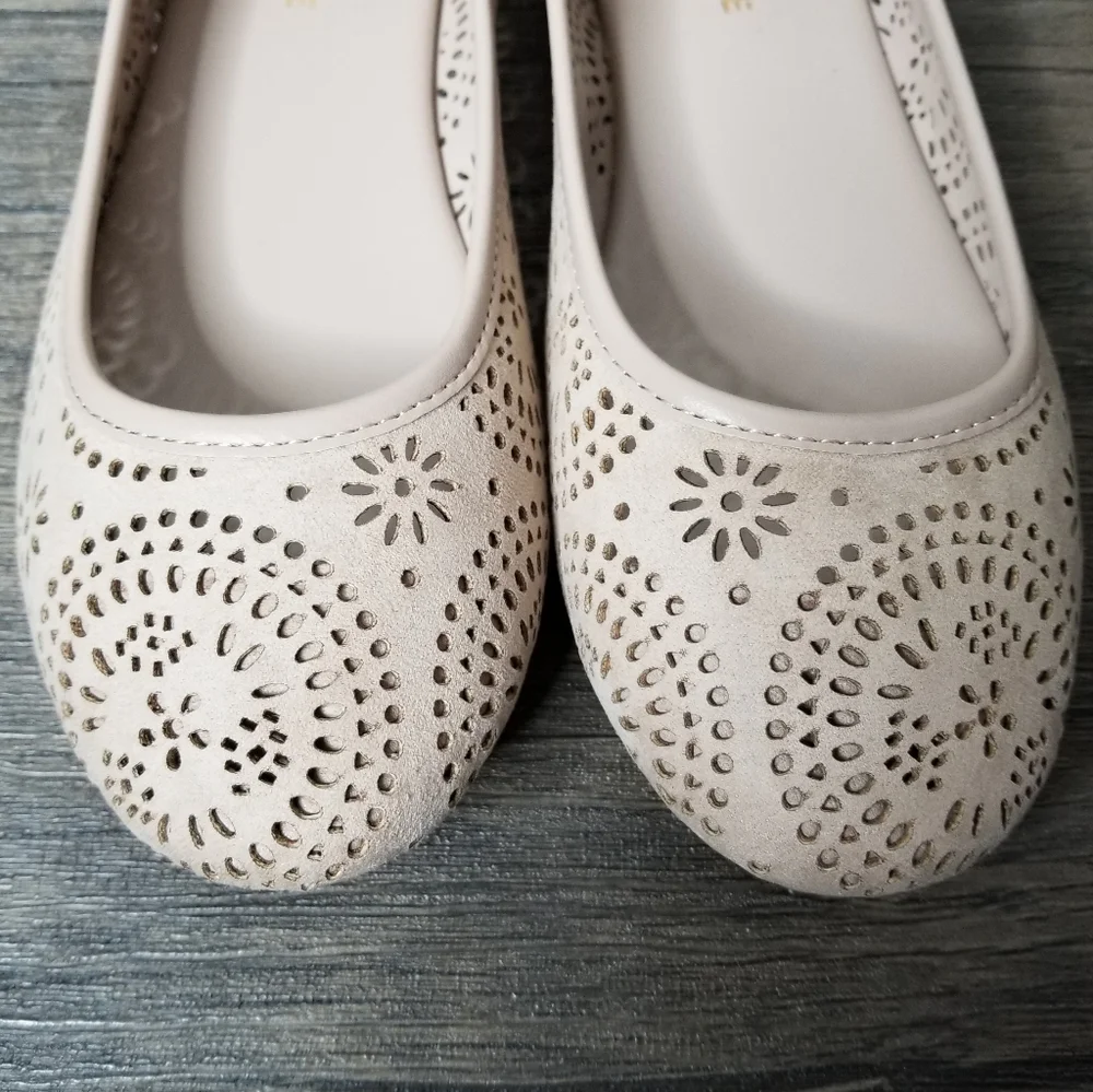 Sun+Stone Sophia ballet flats blush beige slip on cutouts sz 8.5m nib